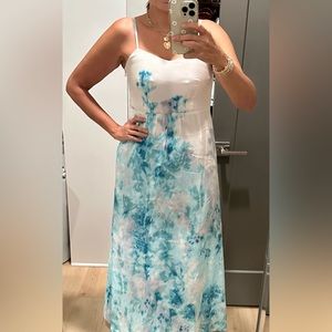 Anthropologie Maxi Dress Size 6, 100% silk and lined, great condition